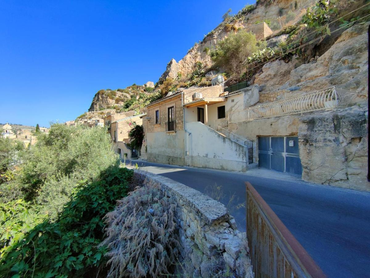 Hotel Petra Barocca Scicli Exterior foto